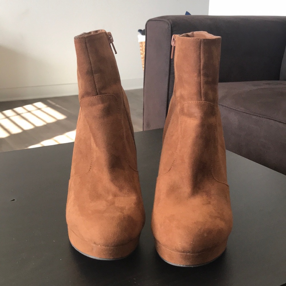 Ankle heels - Picture 3 of 3